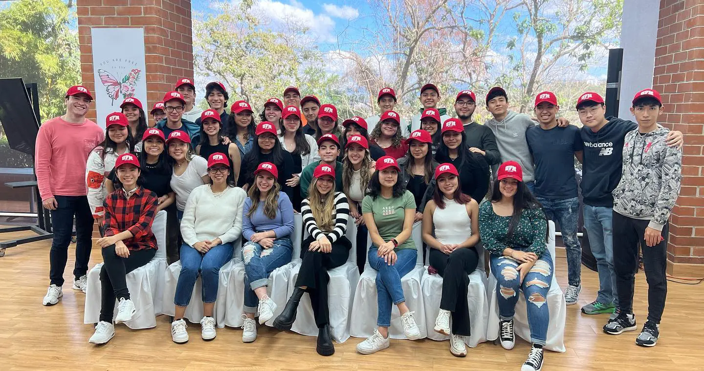 Universidad Francisco Marroquin UFM Odontología bienvenida alumnos