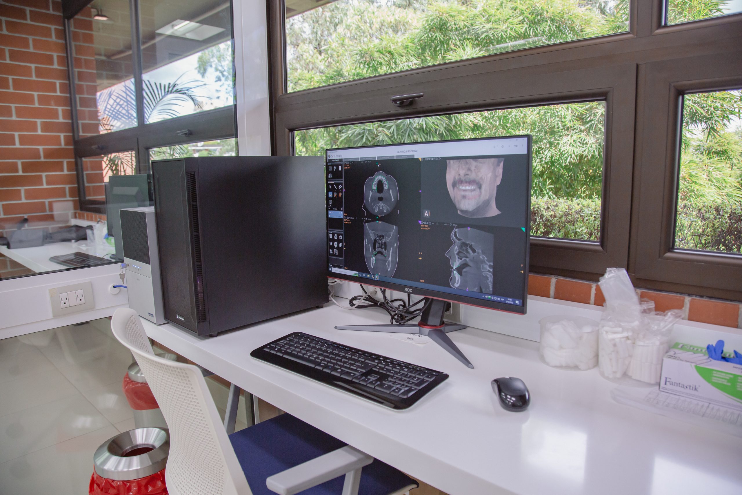 Universidad Francisco Marroquín UFM Centro Radiológico 3D pacientes diseño